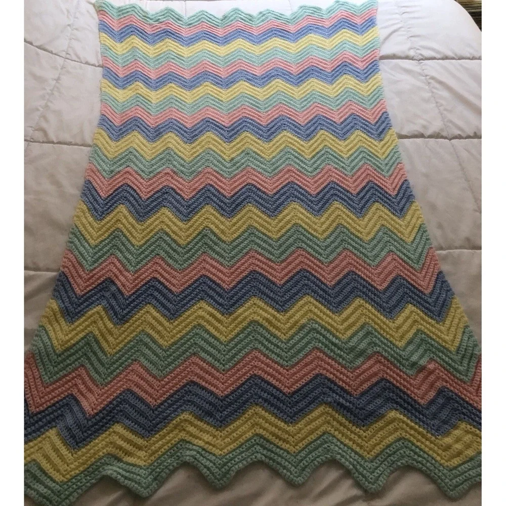 Four toned Chevron Pretty Pink Blue Yellow Green Vintage Afghan‎ Throw Blanket